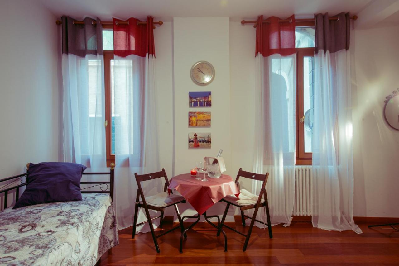 Hotel Magic Rialto à Venise Extérieur photo
