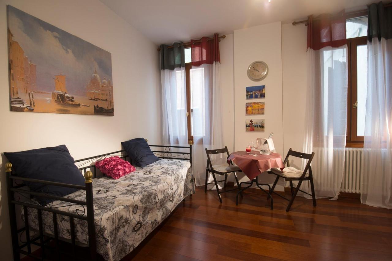 Hotel Magic Rialto à Venise Extérieur photo